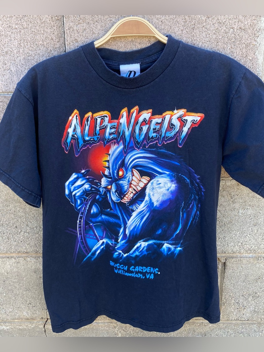 Vintage Busch Gardens Alpengeist Ride Graphic T-Shirt Small Dynasty Virginia